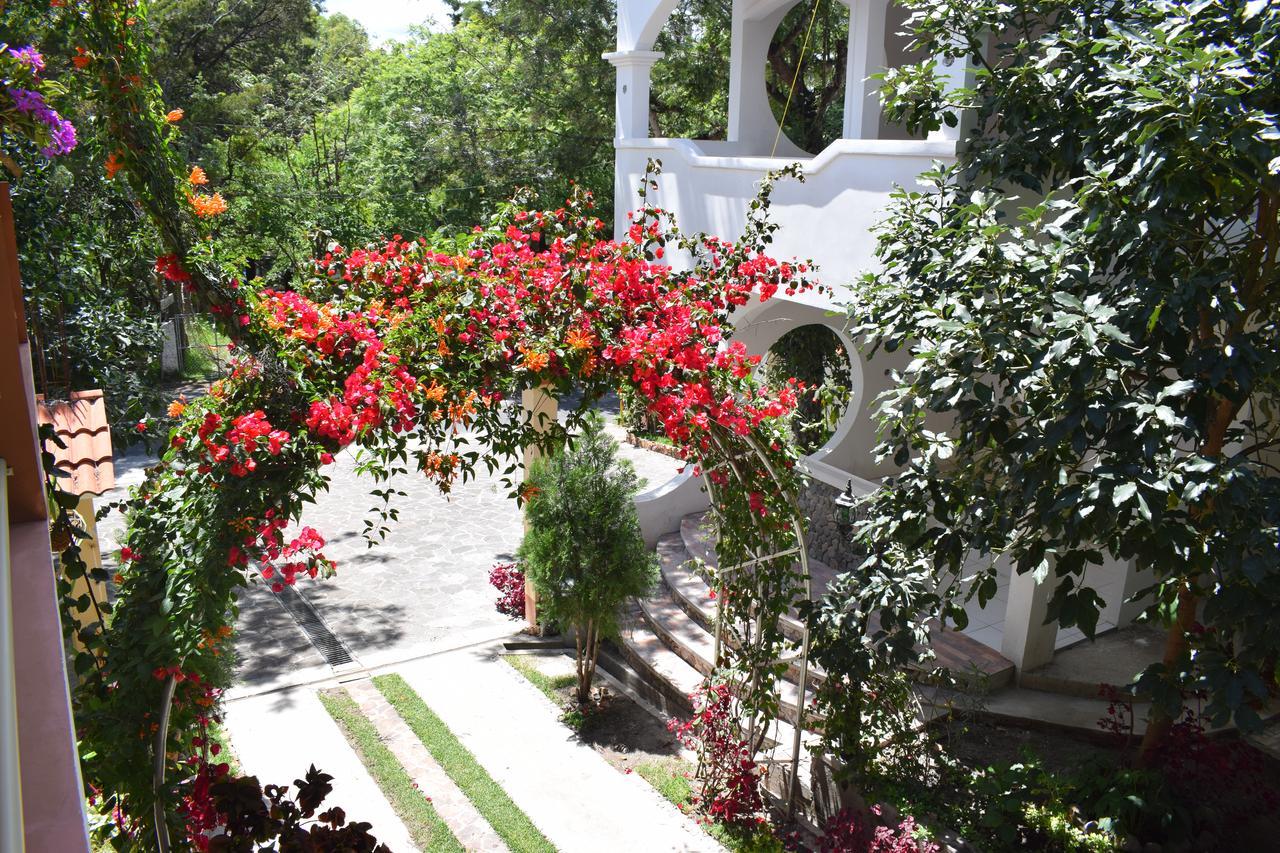 Pescador Hotel Ph Santiago Atitlan Bagian luar foto