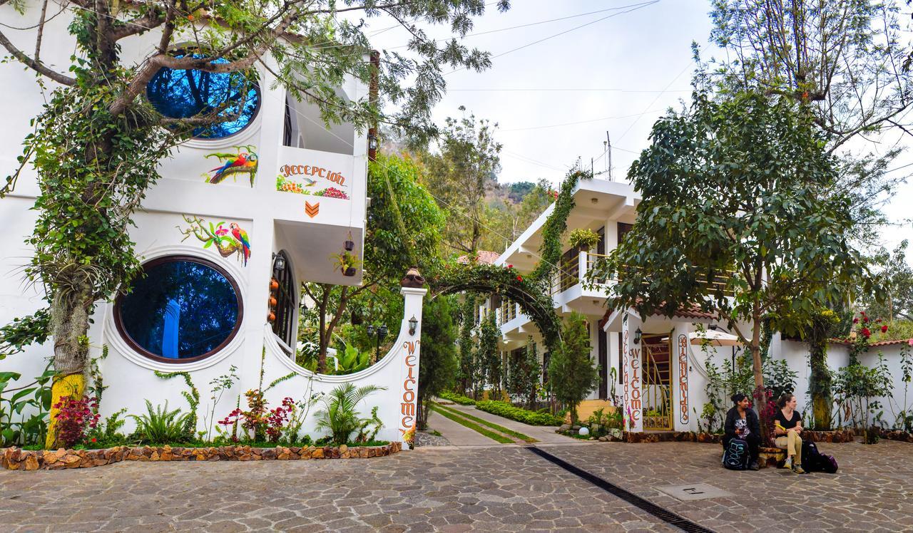 Pescador Hotel Ph Santiago Atitlan Bagian luar foto